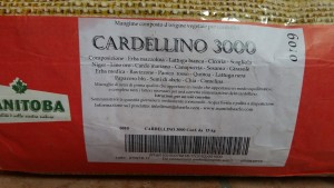 Io uso questo.Come puoi vedere son quasi tutti semi che trovano in natura.